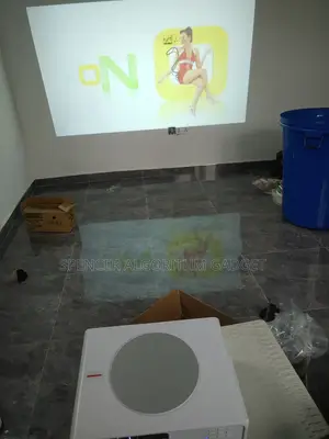 High Definition Touyinger Q10 Projector 9500lumen