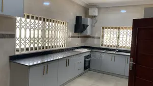 4bdrm House in Adenta for sale