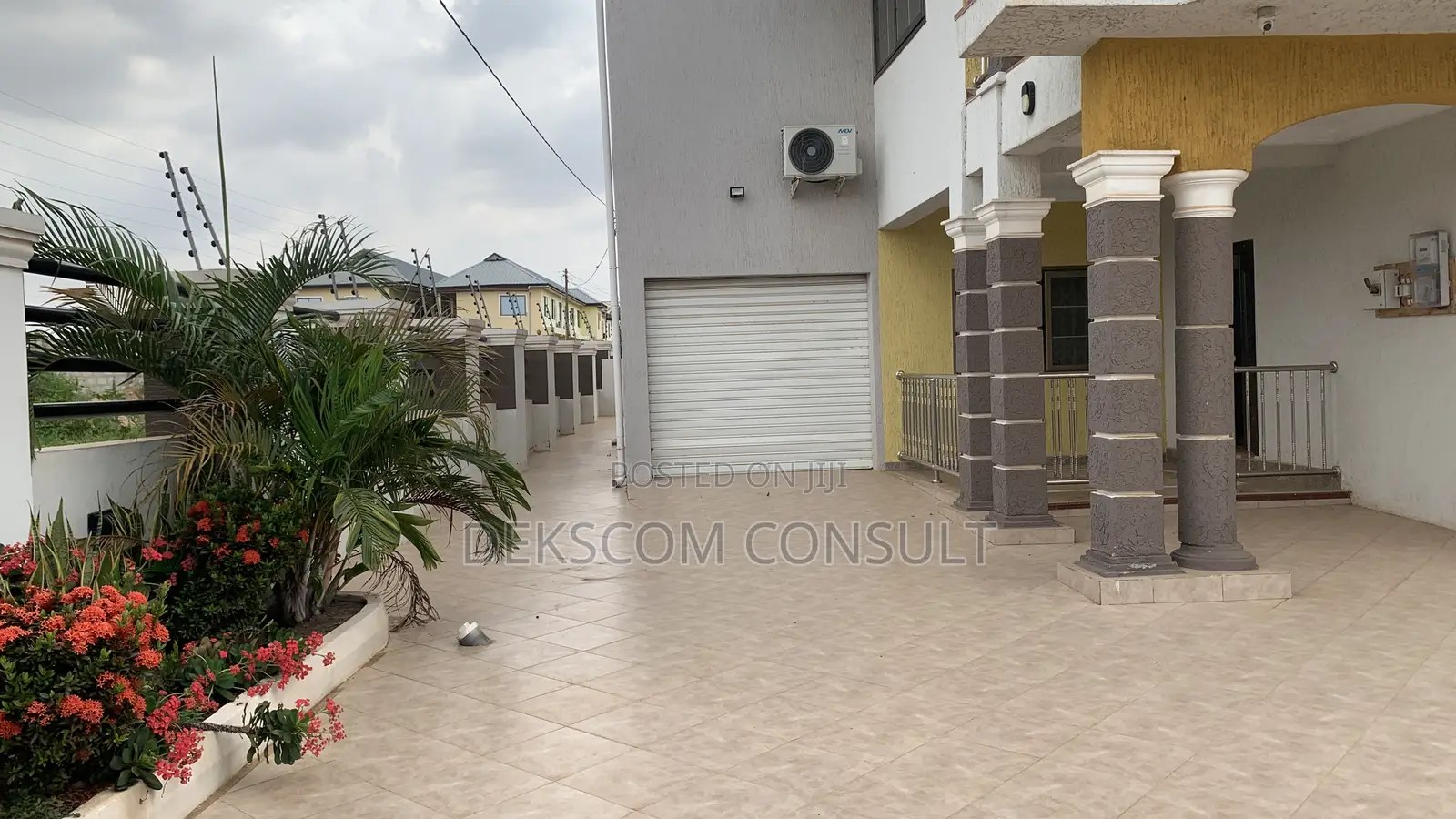 4bdrm House in Adenta for sale