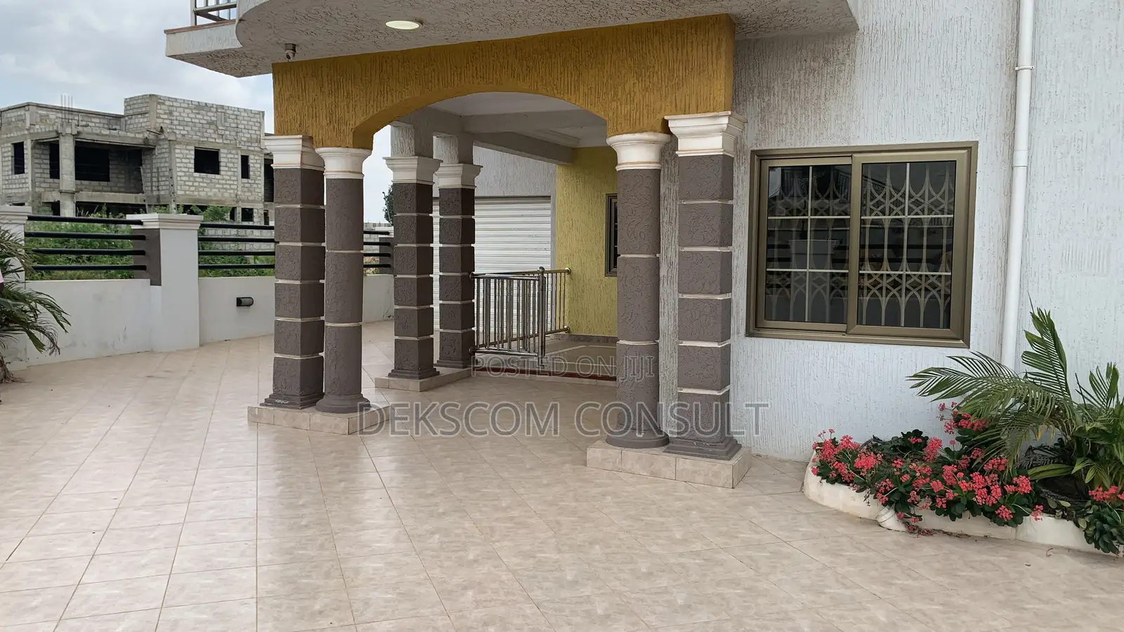 4bdrm House in Adenta for sale