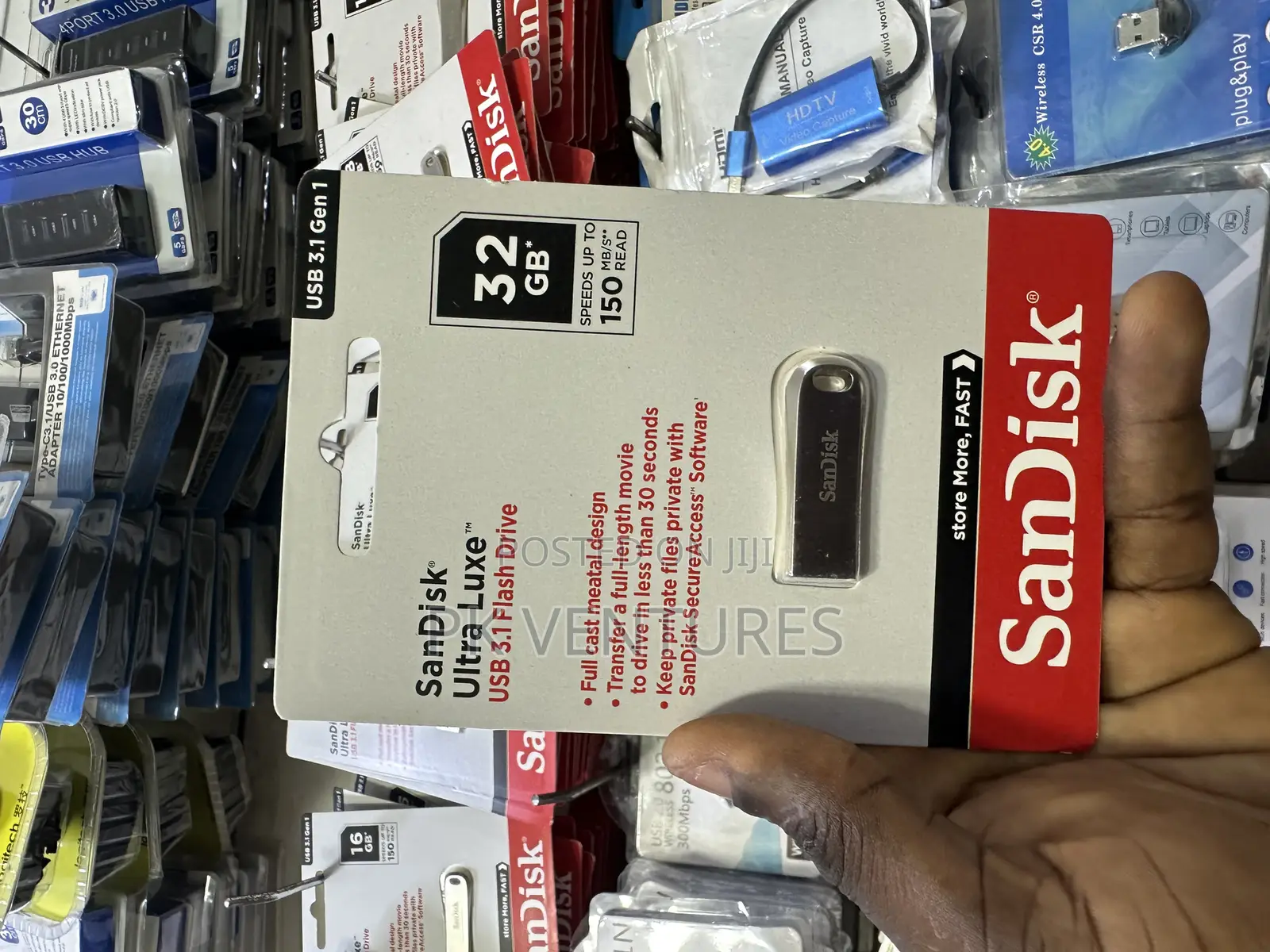 32 Gb Sandisk Drive