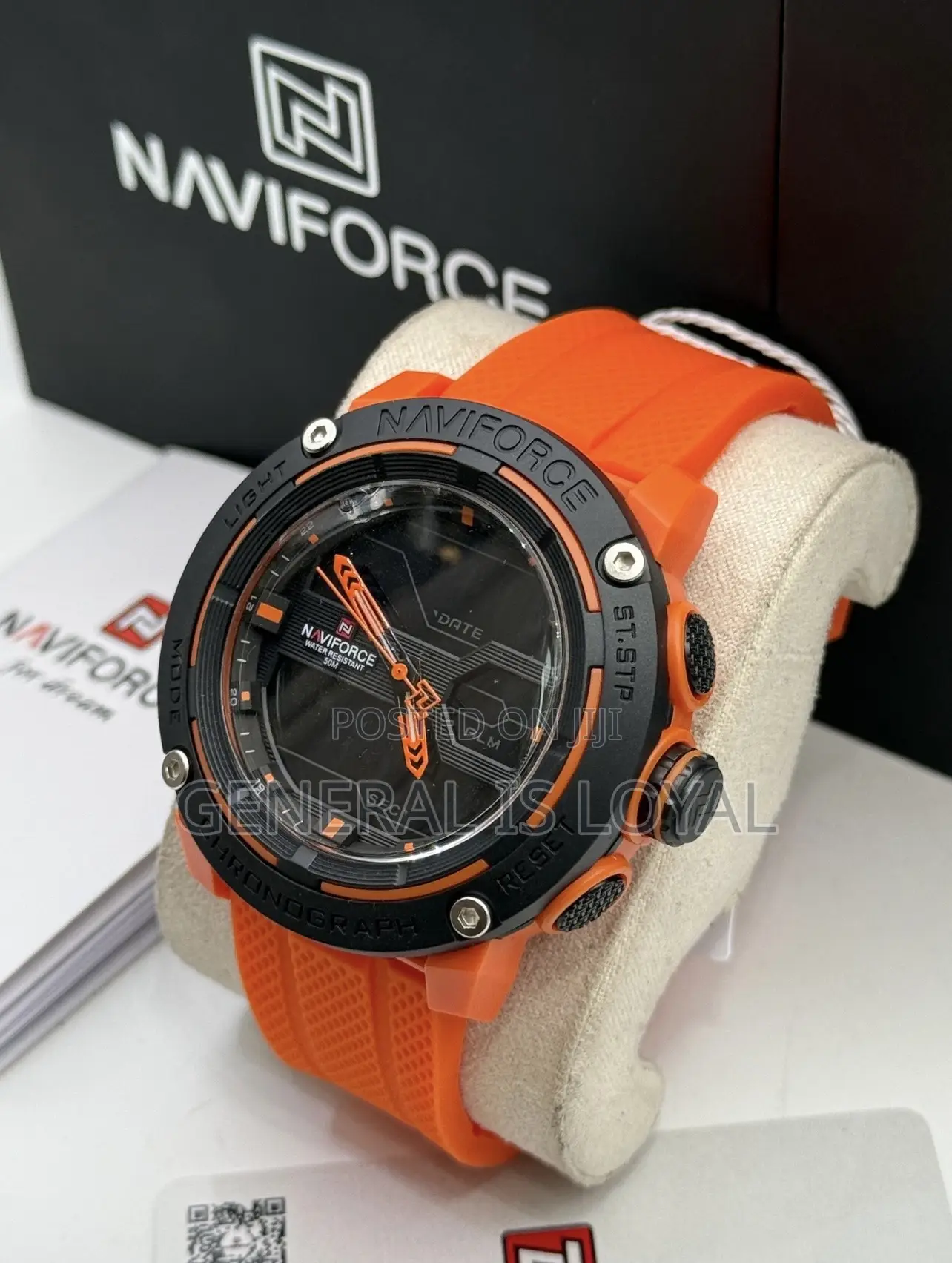 Naviforce Digital And Analog Waterproof Men’S Rubber Strapwatch