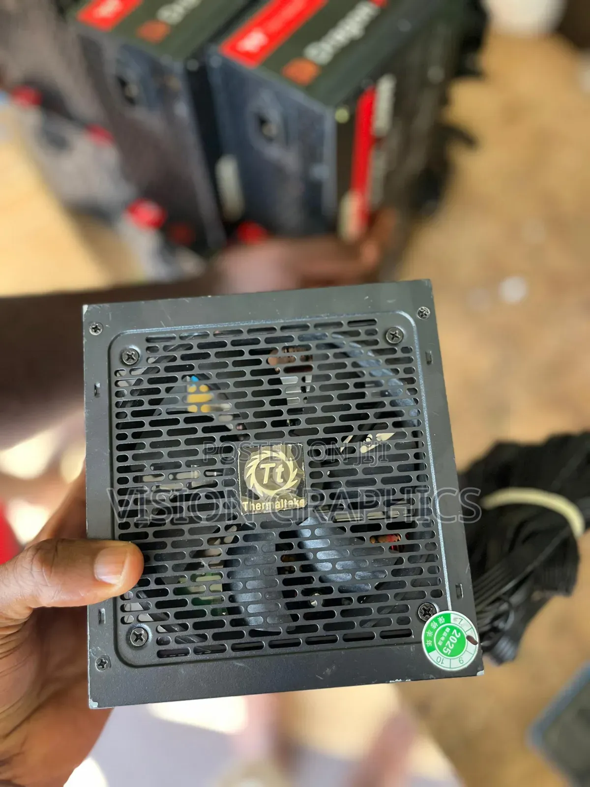 Thermaltake Dragon 650watts 80 Plus White 8+8pins for Gpu
