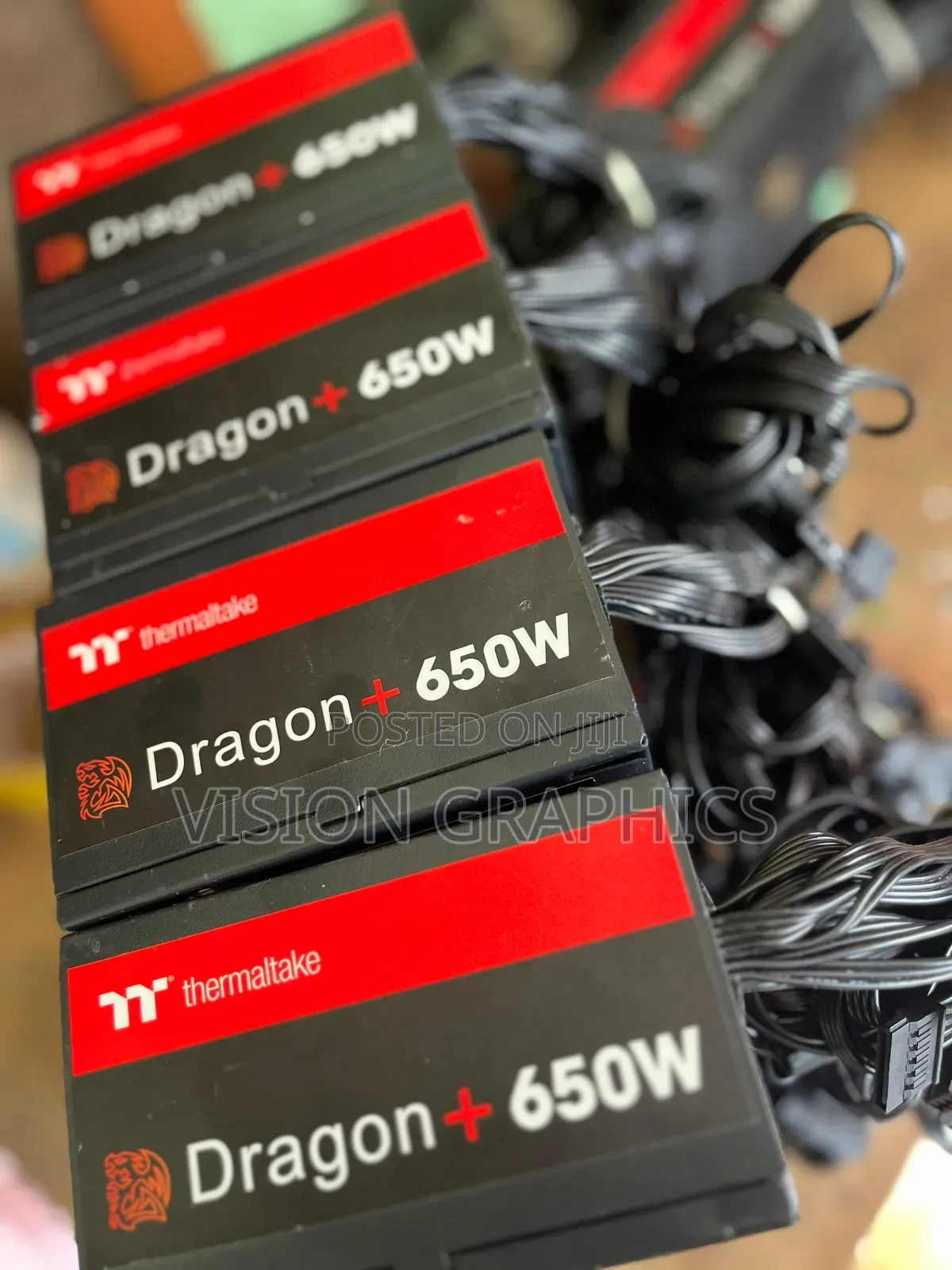 Thermaltake Dragon 650watts 80 Plus White 8+8pins for Gpu
