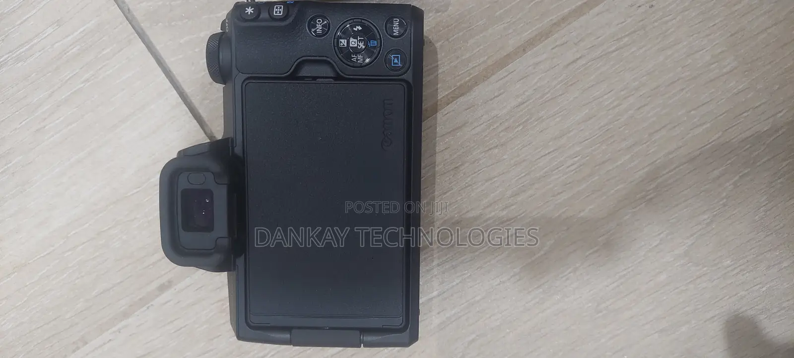 Canon M50 Mark II Mirrorless With 15 - 45mm Lens