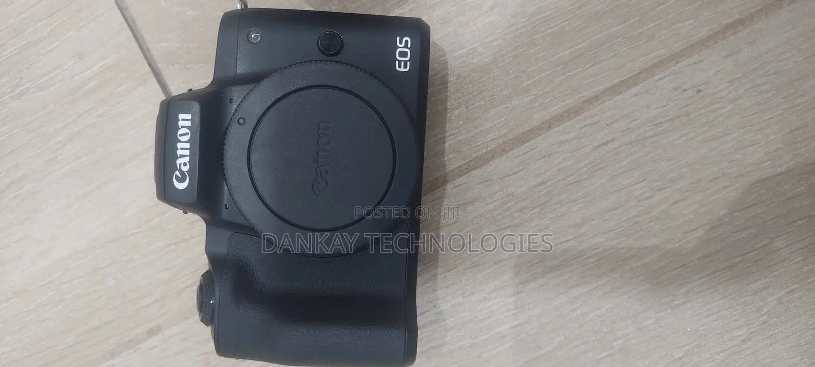 Canon M50 Mark II Mirrorless With 15 - 45mm Lens