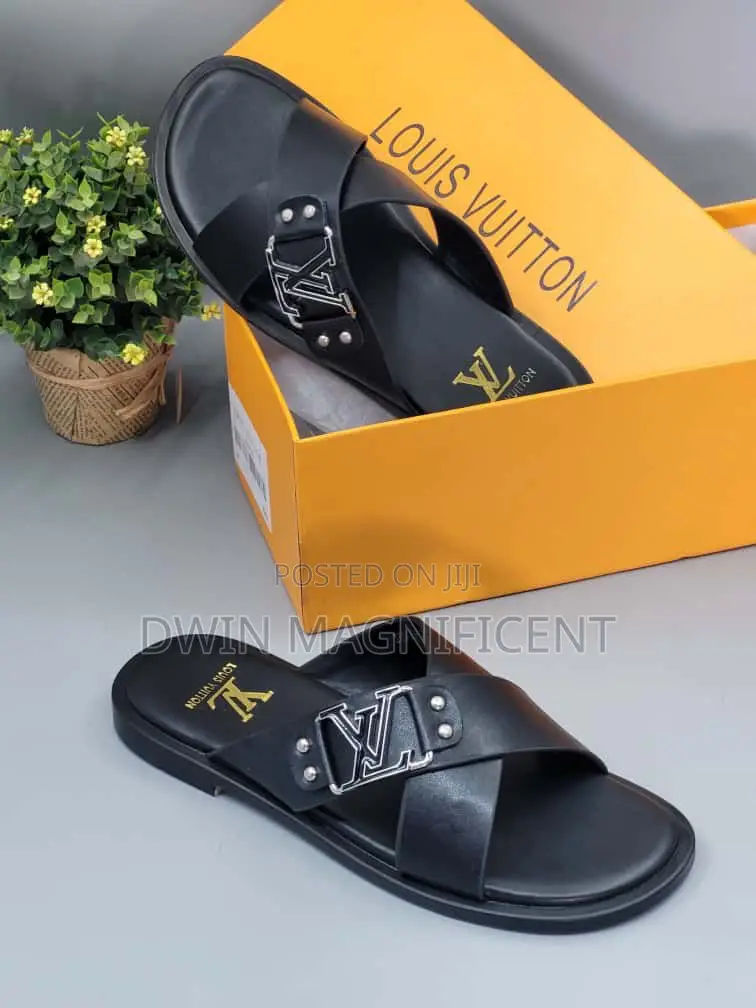 Versace,Hermes,Zara Balenciaga Slippers ( More Brands Available)