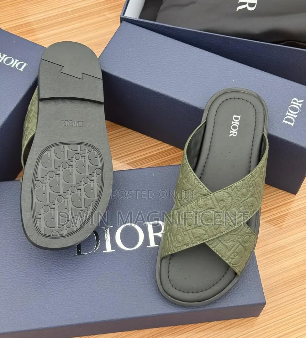 Versace,Hermes,Zara Balenciaga Slippers ( More Brands Available)