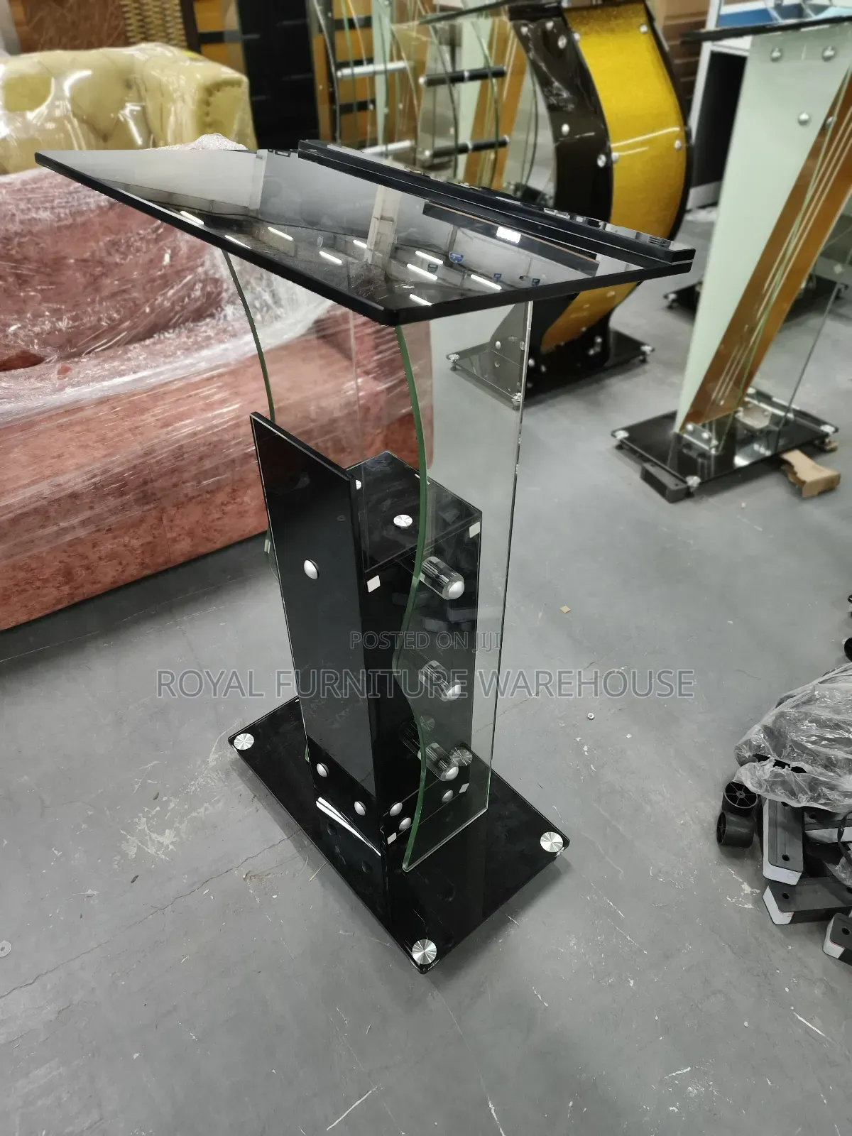 Cute Preaching Podium Stand