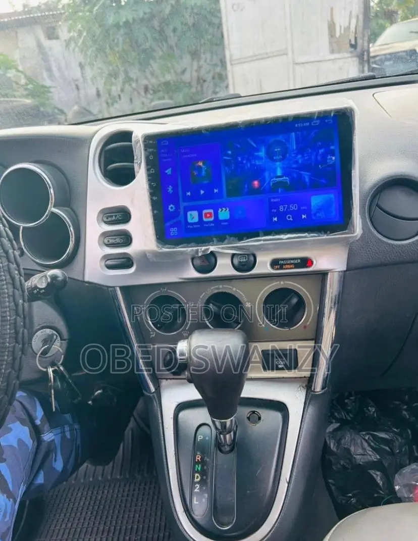 2005 Audio Play for Pontiac Vibe Touch