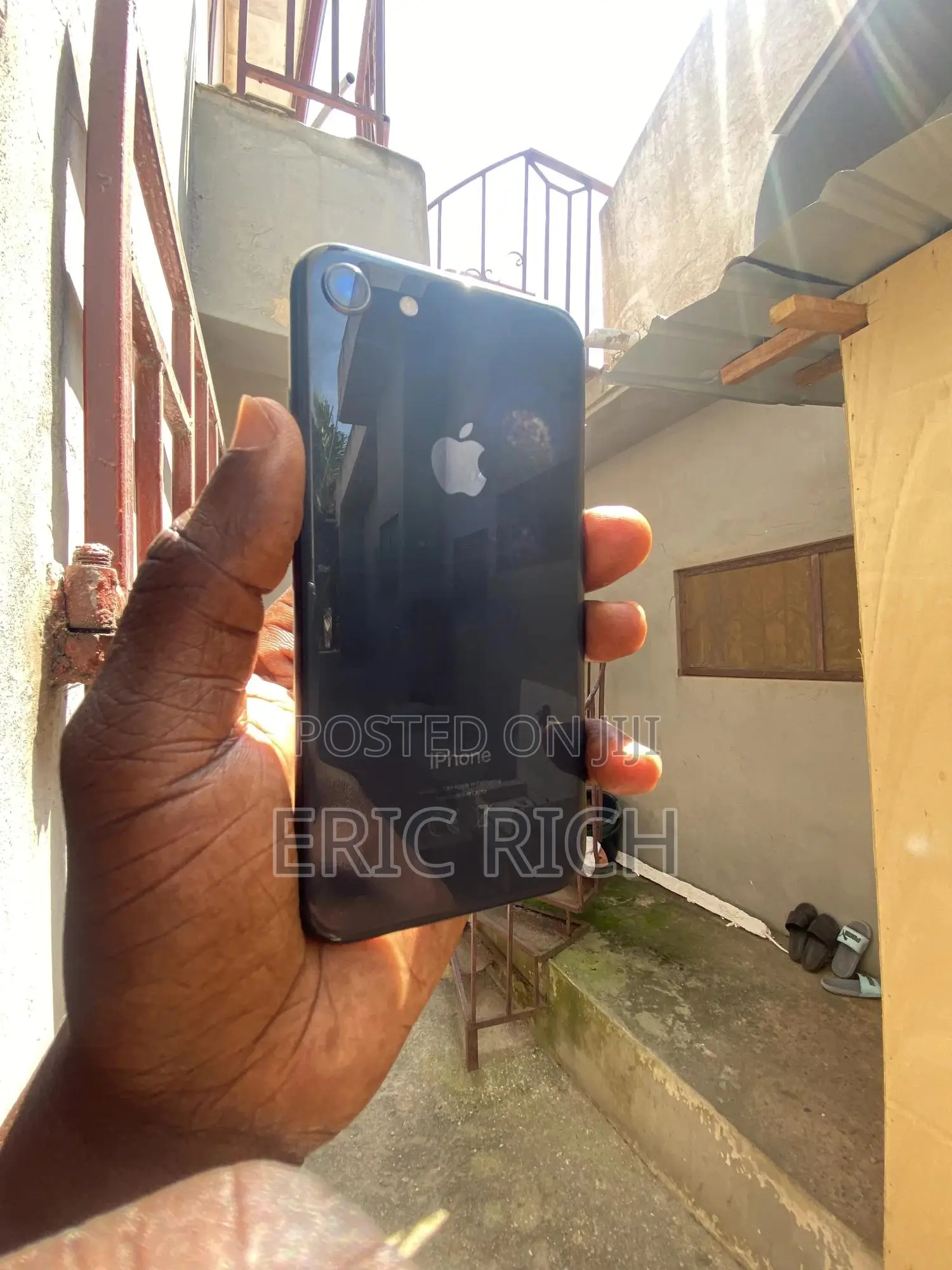 Apple iPhone 8 64 GB Black