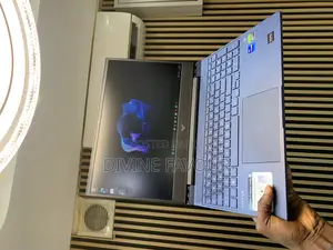 New Laptop HP Victus 15 16GB Intel Core I7 SSD 512GB