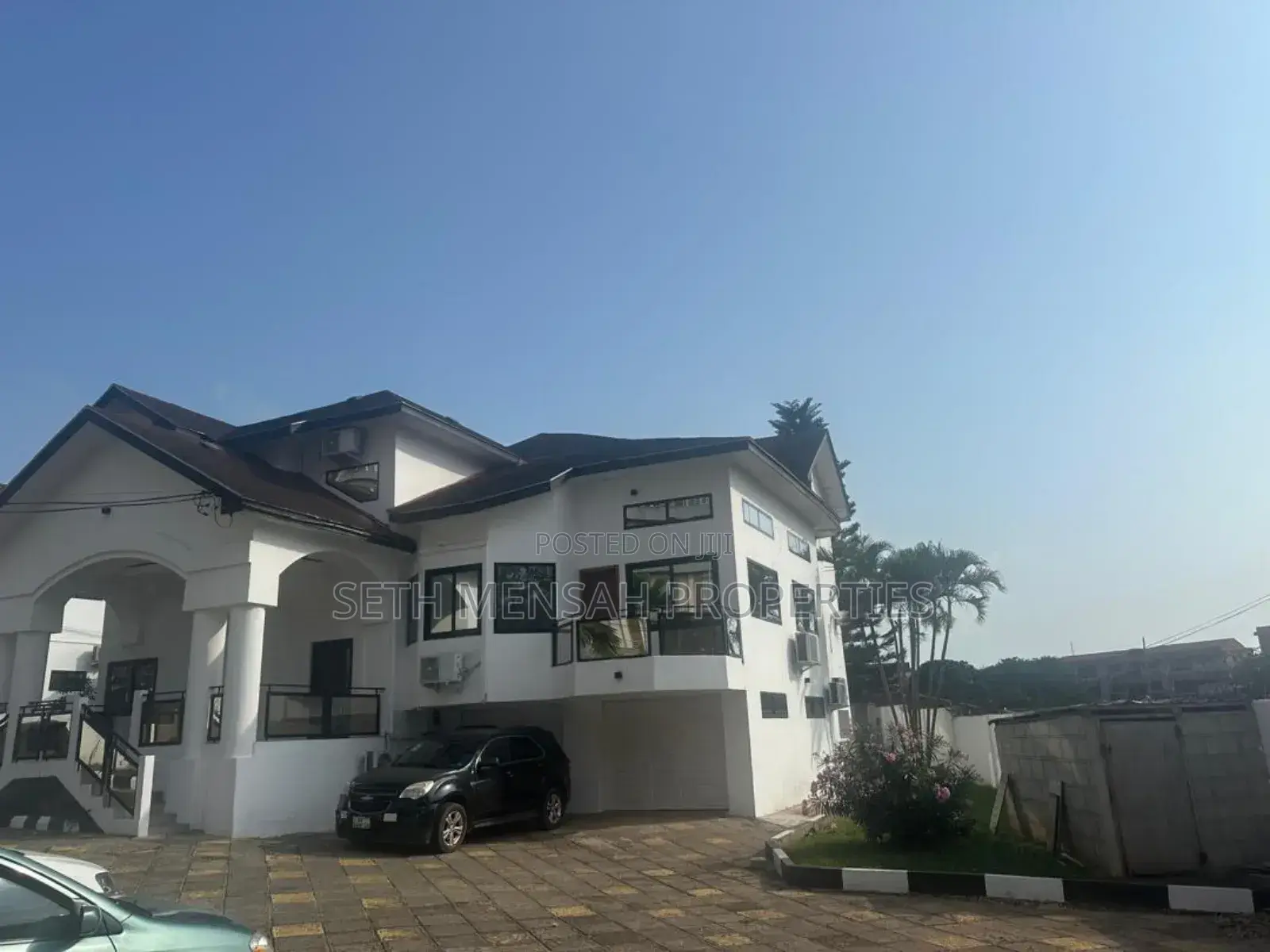 6bdrm House in Airport Residential Area for rent