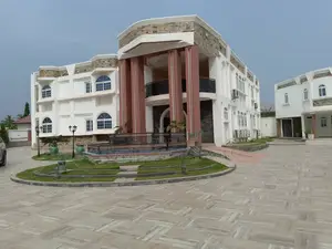 7bdrm House in Tema Com12 for sale