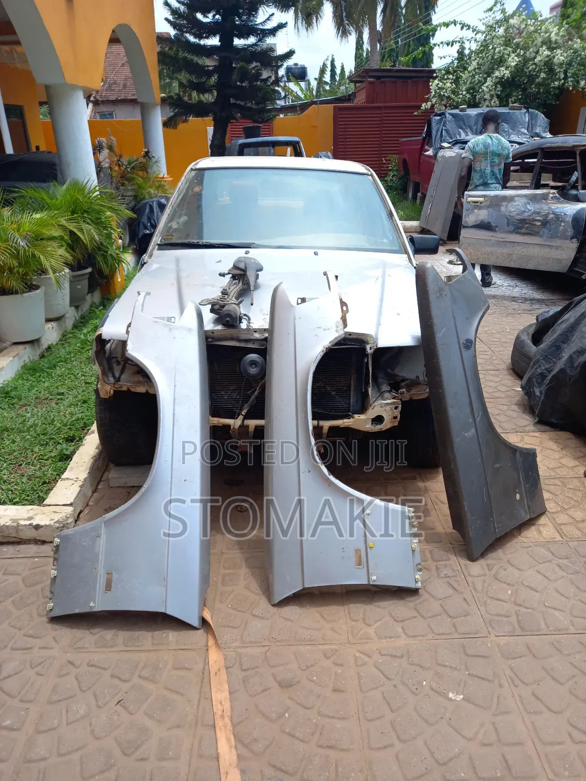 Mercedes 190 Fender Pair