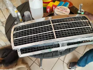 Mercedes Benz W201 190 E Grille