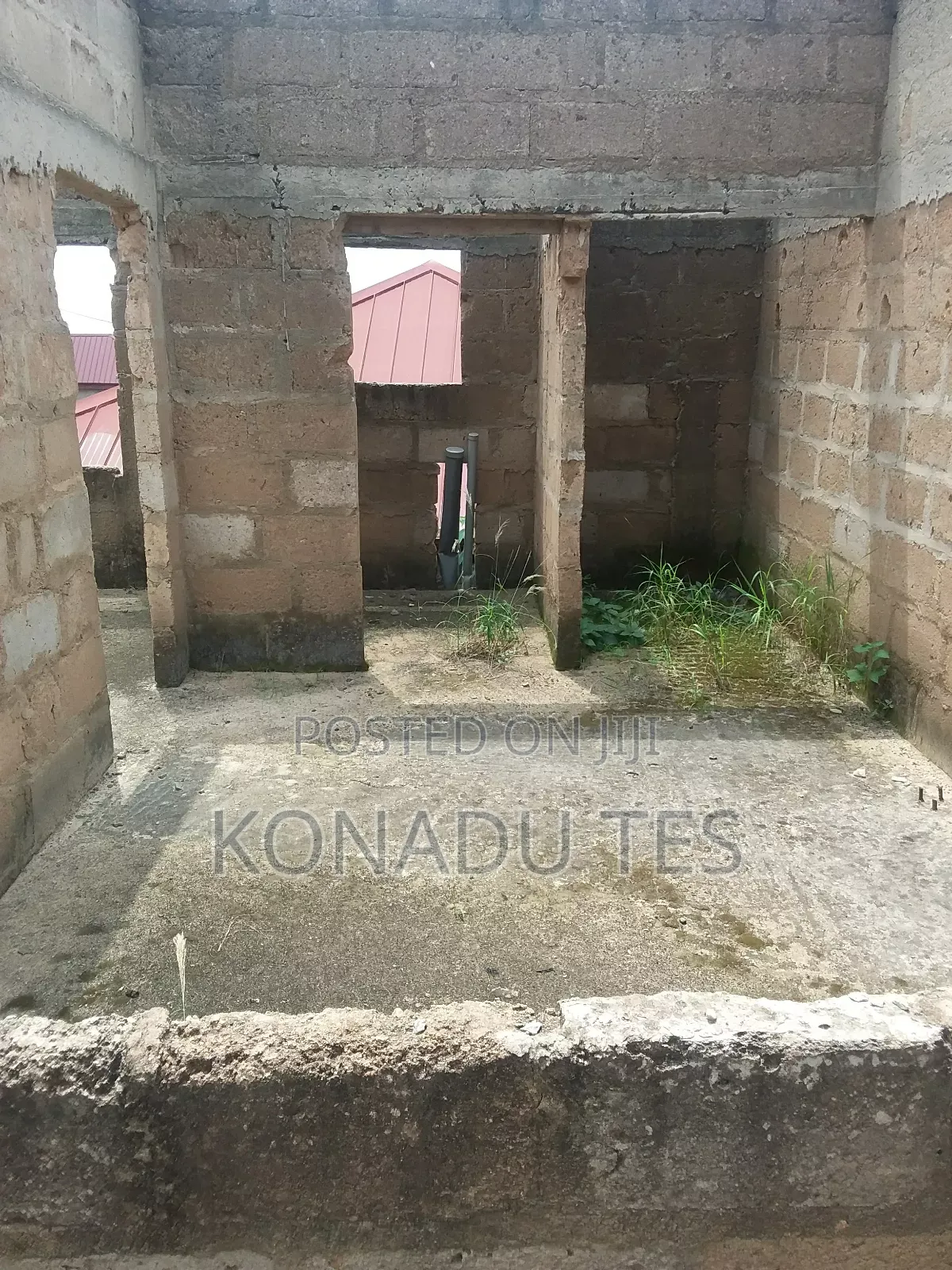 12bdrm House in Valley View Area for sale