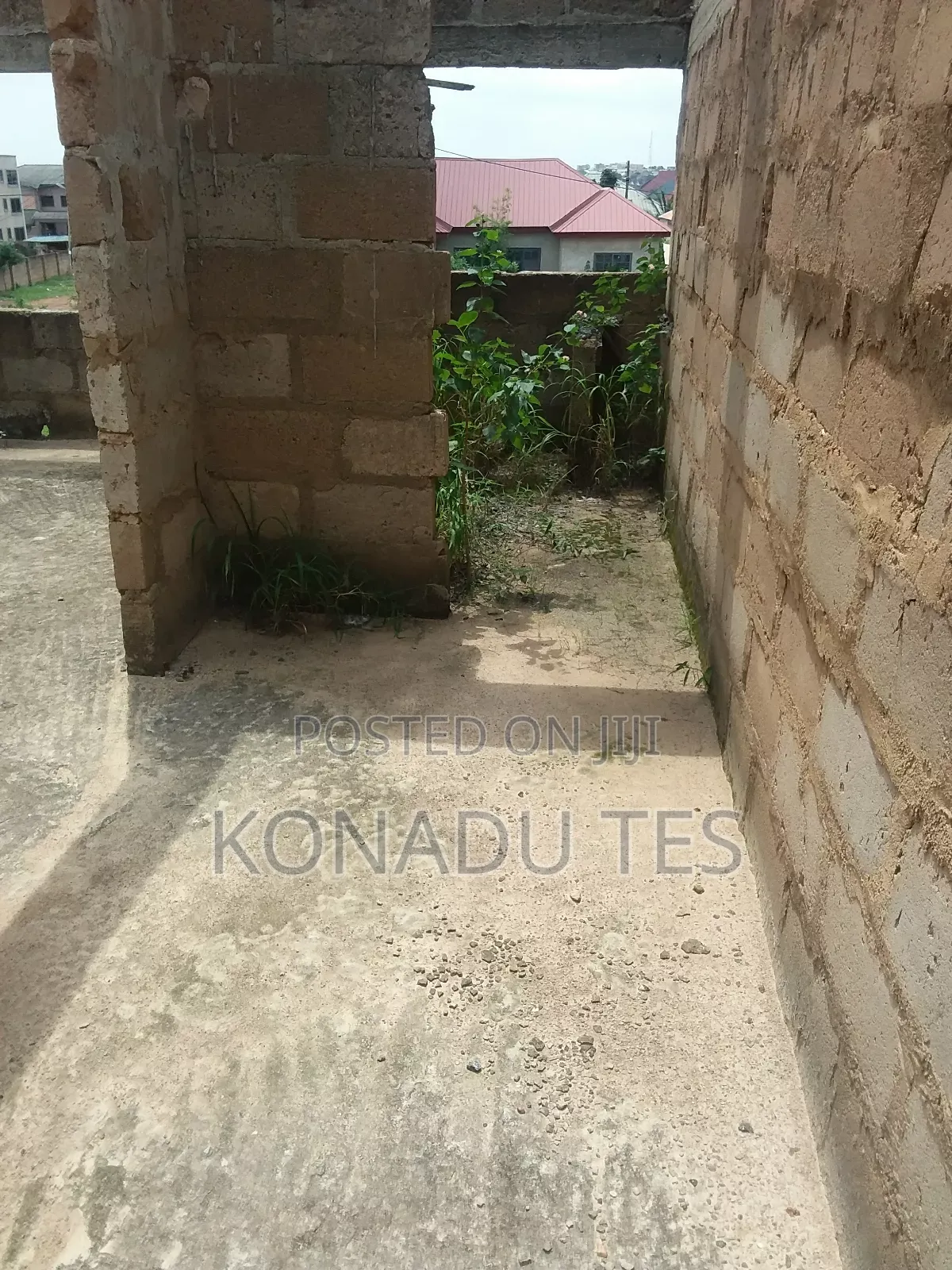 12bdrm House in Valley View Area for sale