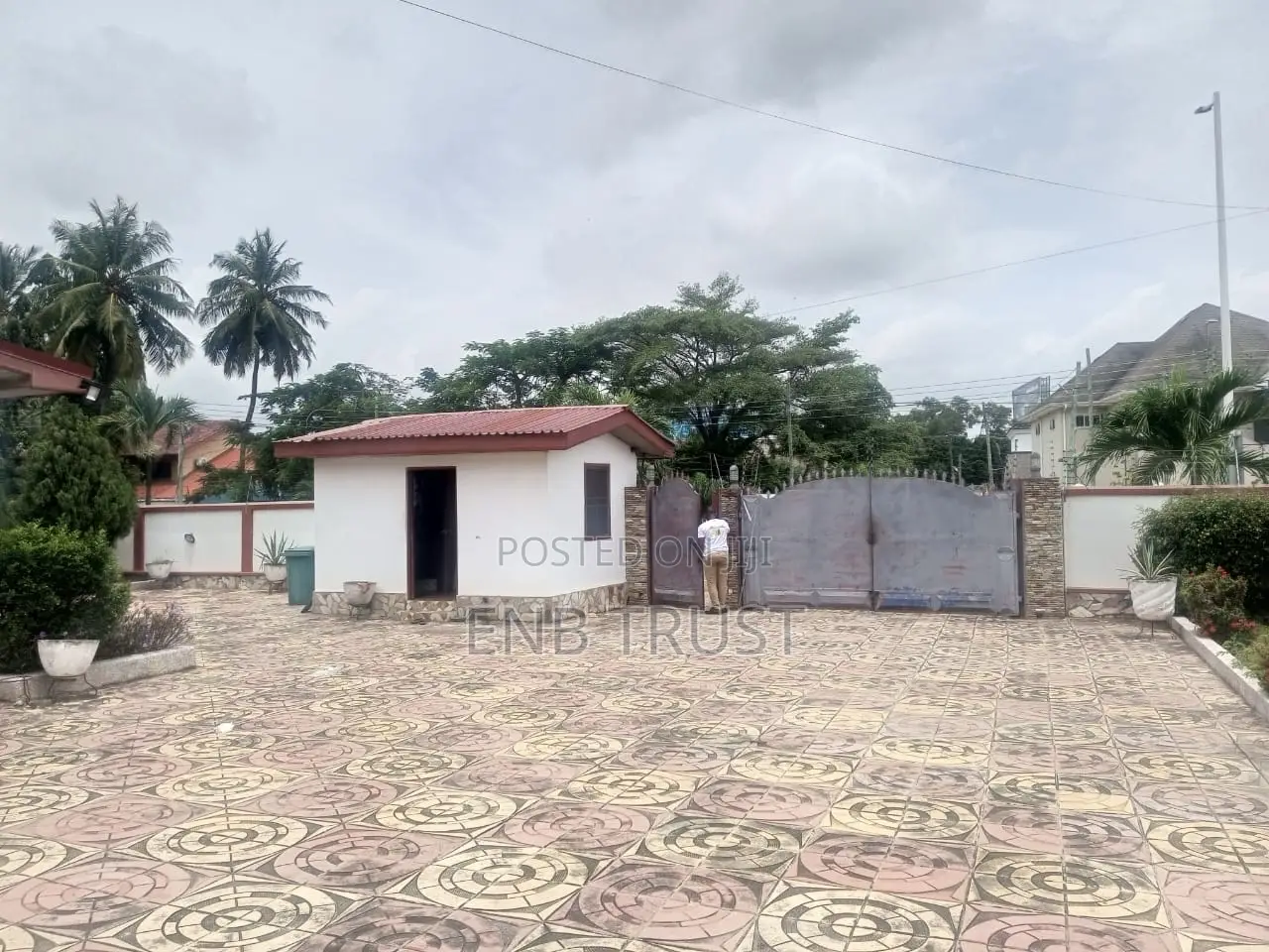 15 Bedrooms Office Space for Rent at Airport