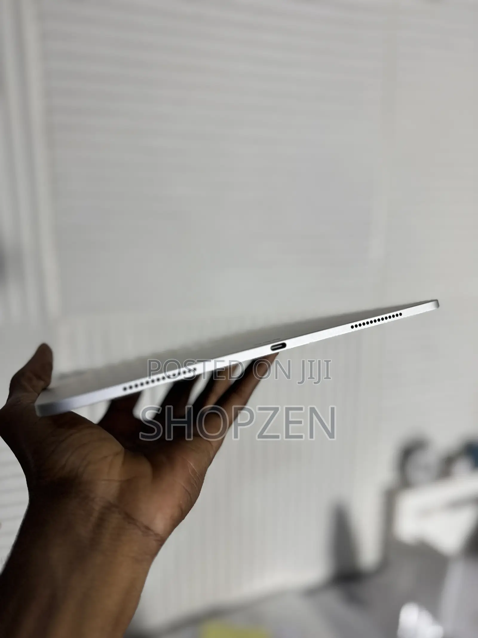 New Apple iPad Pro 13 (2024) 256 GB Silver