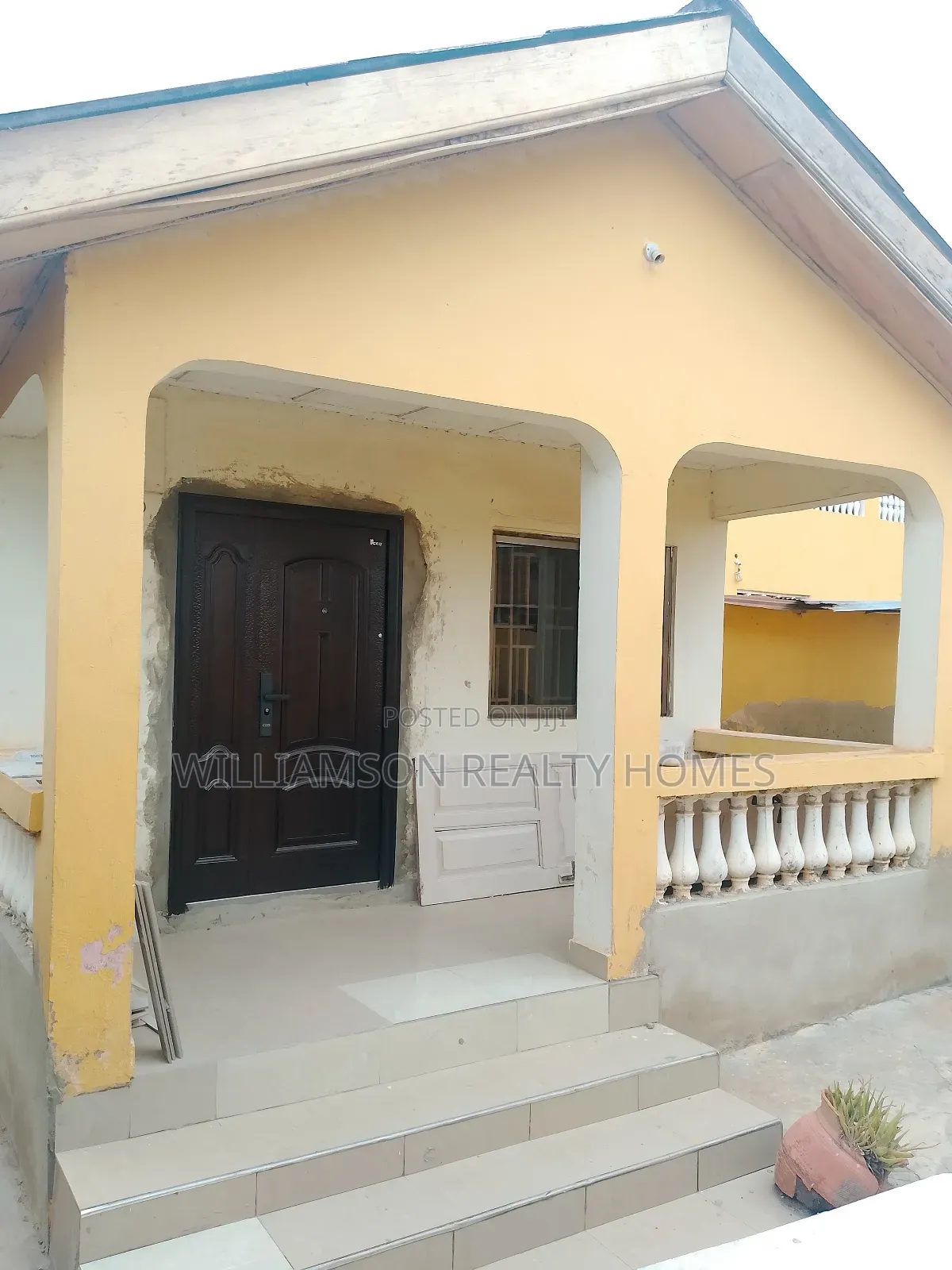 1bdrm Apartment in Spintex Main Road for rent