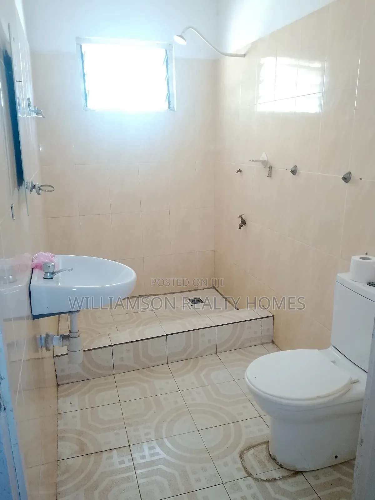 1bdrm Apartment in Spintex Main Road for rent
