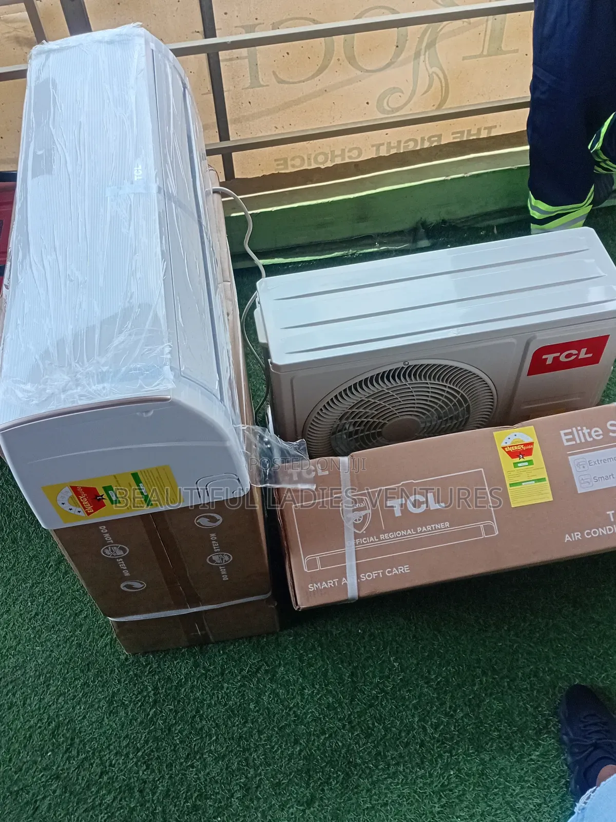 Experience the Art of Cooling TCL Split System Air Conditioner 1.5hp