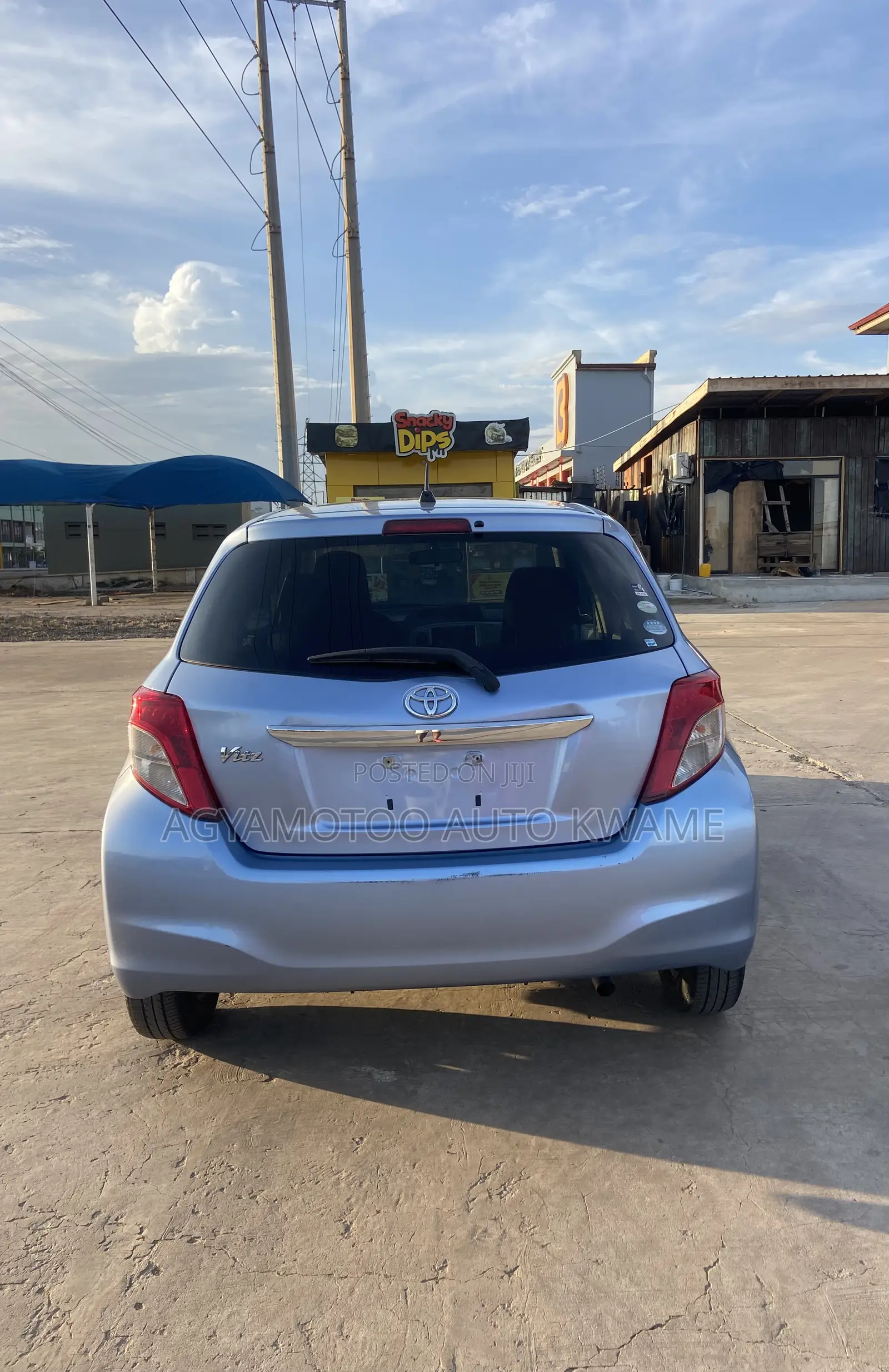Toyota Vitz 1.3 AWD 3dr 2012 Blue