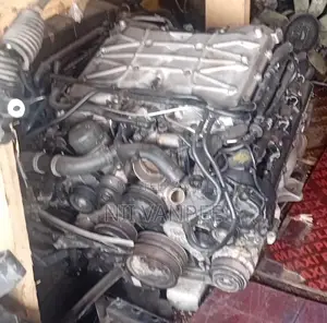 Range Rover Sport 2016 V8 Super Charge Engine and Gearbox