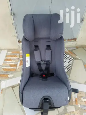 Clek Fllo Convertible Car Seat