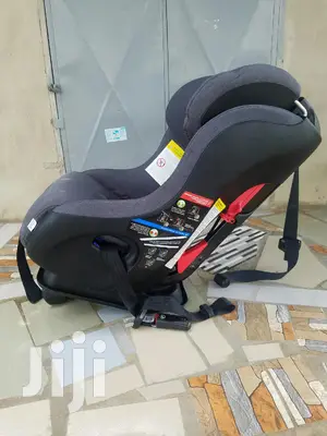 Clek Fllo Convertible Car Seat