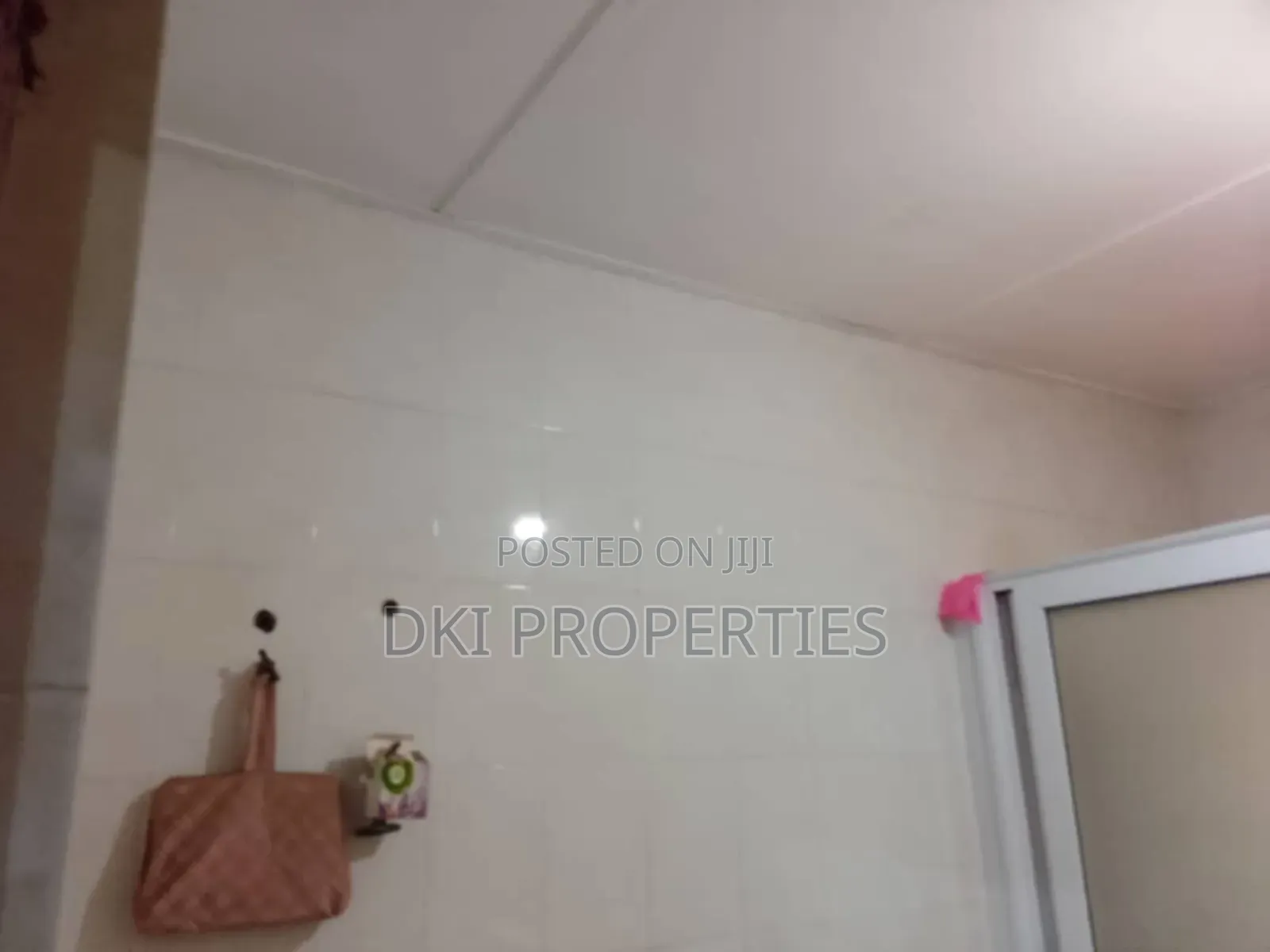 3bdrm House in Dki Properties, Amrahia for sale