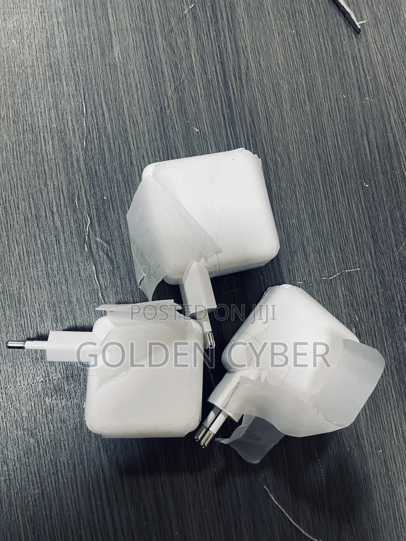 Apple 70w Usb-C Power Adapter Mqln3