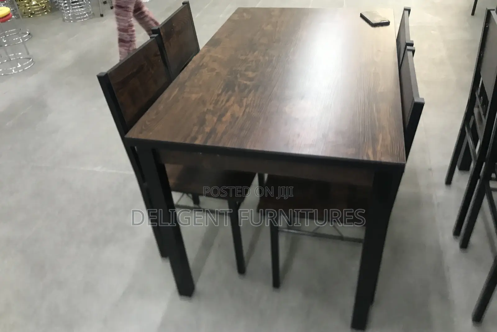 Dining Set (Payment on Delivery )