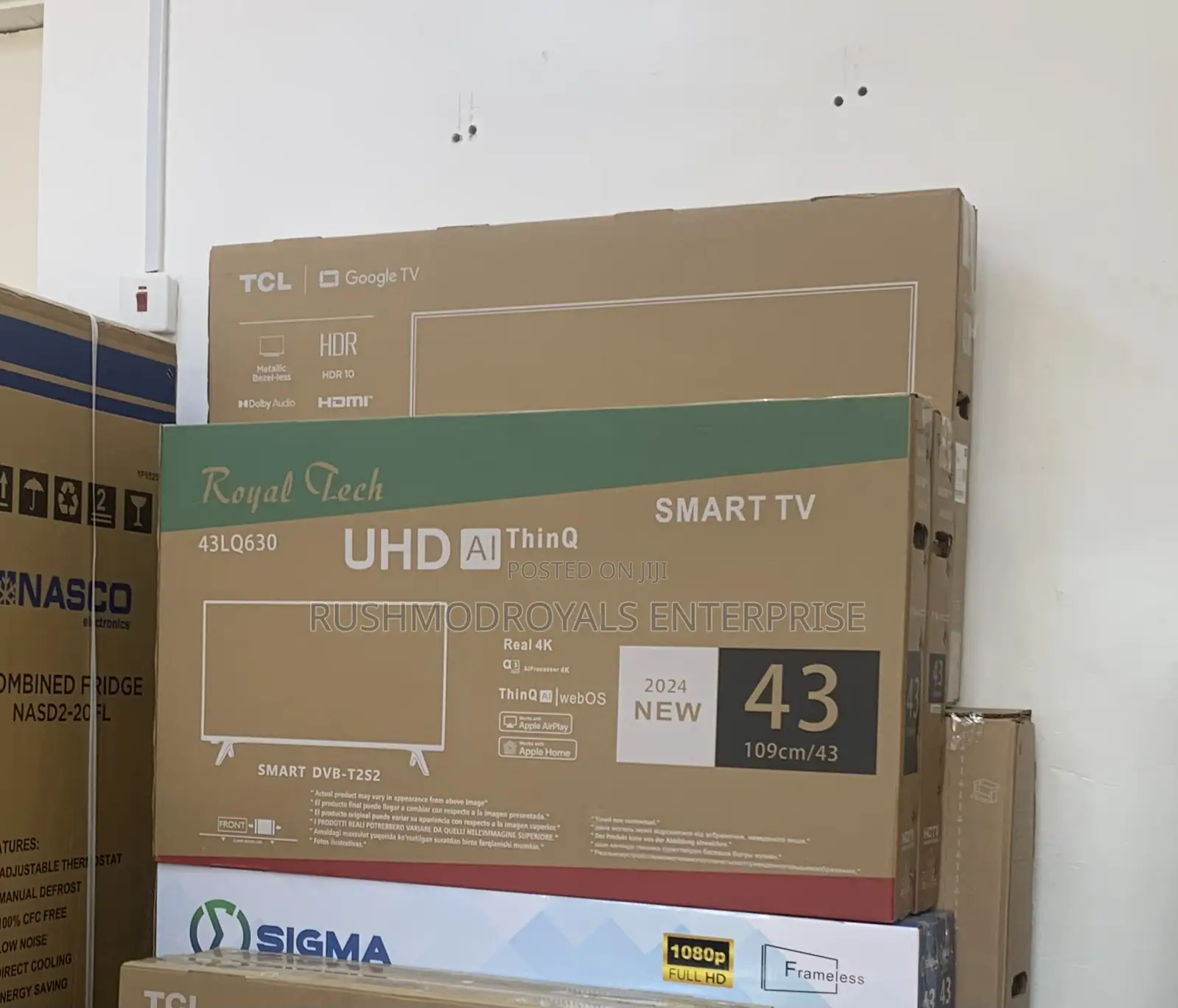 Royal 43" Smart Tv: Experience Full Hd Content, Streamed and Savored