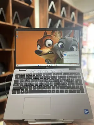 Laptop Dell Latitude 5520 16GB Intel Core I5 SSD 256GB