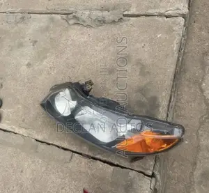 Honda Civic 2009 - 2011 Headlamp