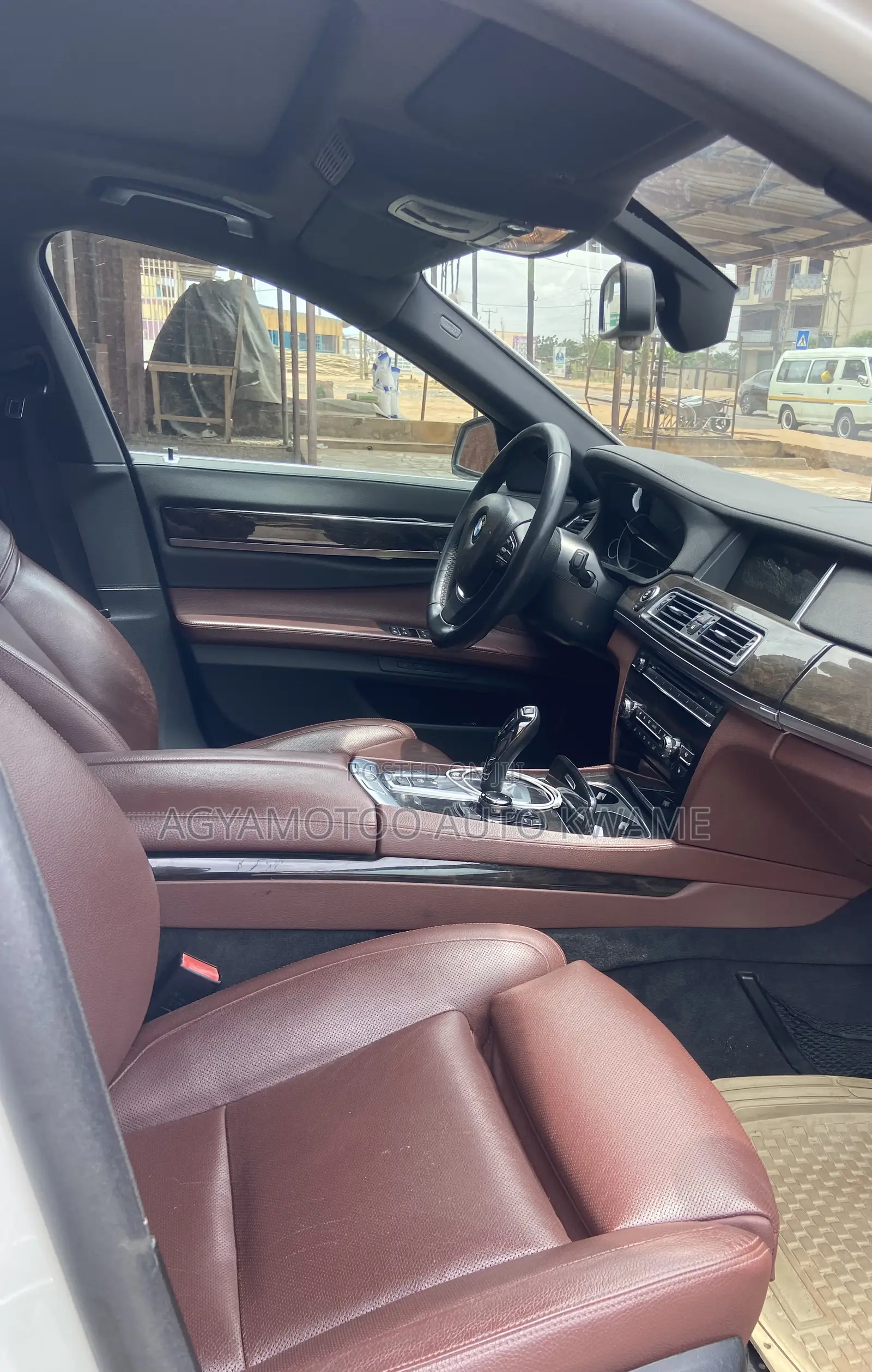BMW 7 Series 750Li xDrive 4dr Sedan AWD (4.4L 8cyl Turbo 8A) 2014 White