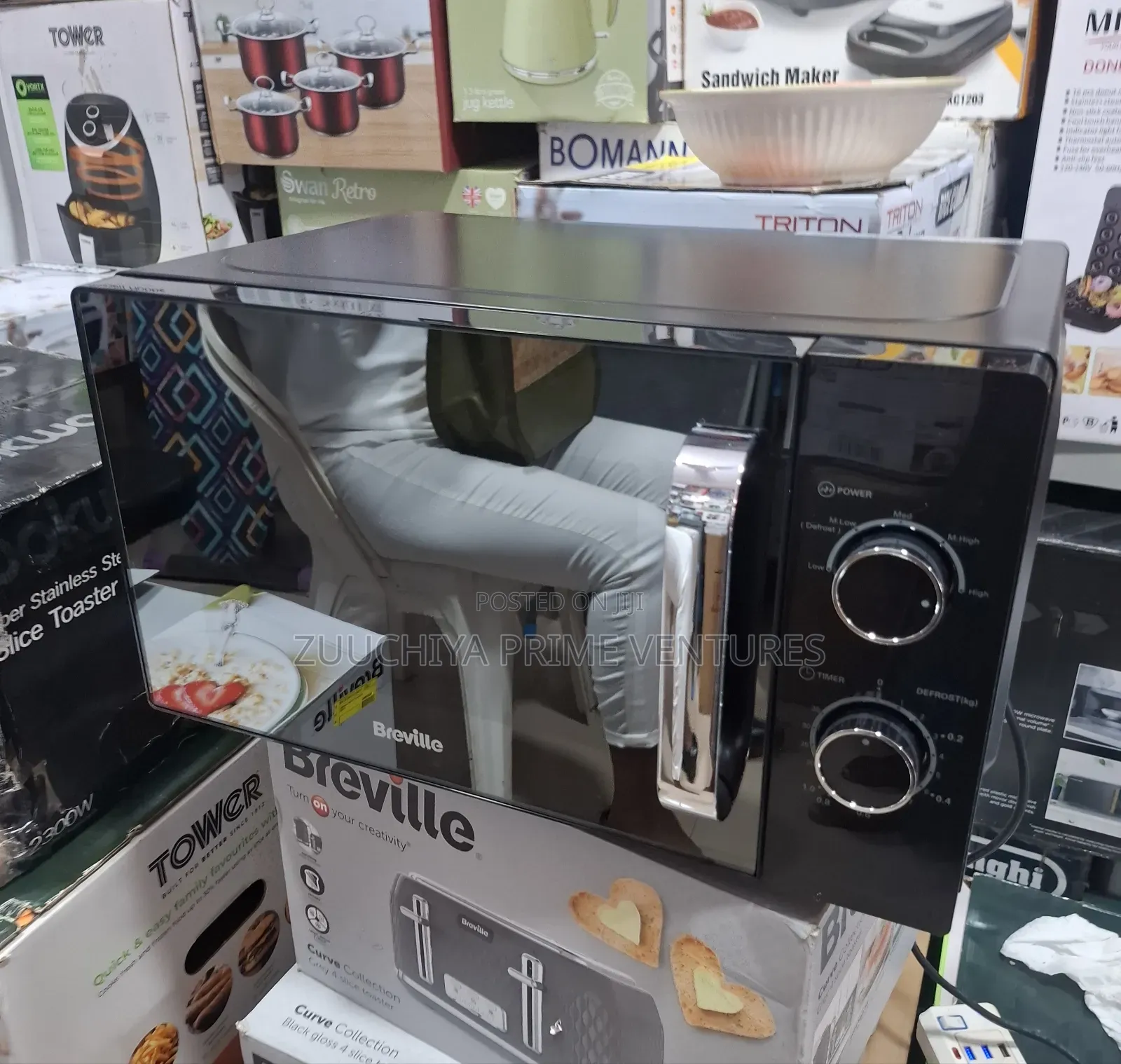 20.L Breville Black Manual Microwave Uk