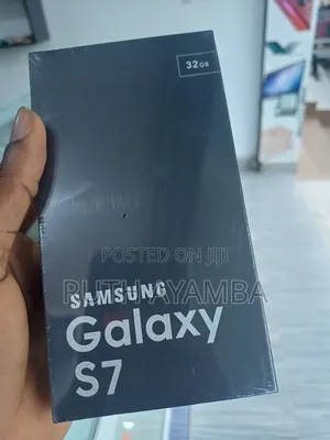New Samsung Galaxy S7 32 GB Black