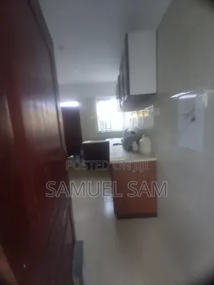 10bdrm House in Tema Community 11 for rent
