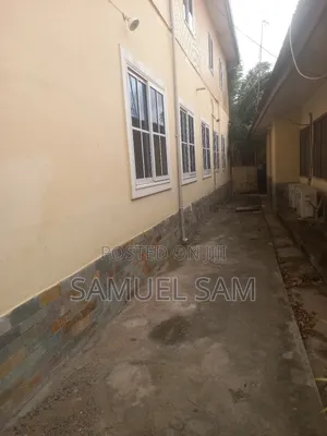 10bdrm House in Tema Community 11 for rent