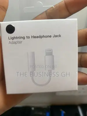 Apple Lightning to Headphone Jack