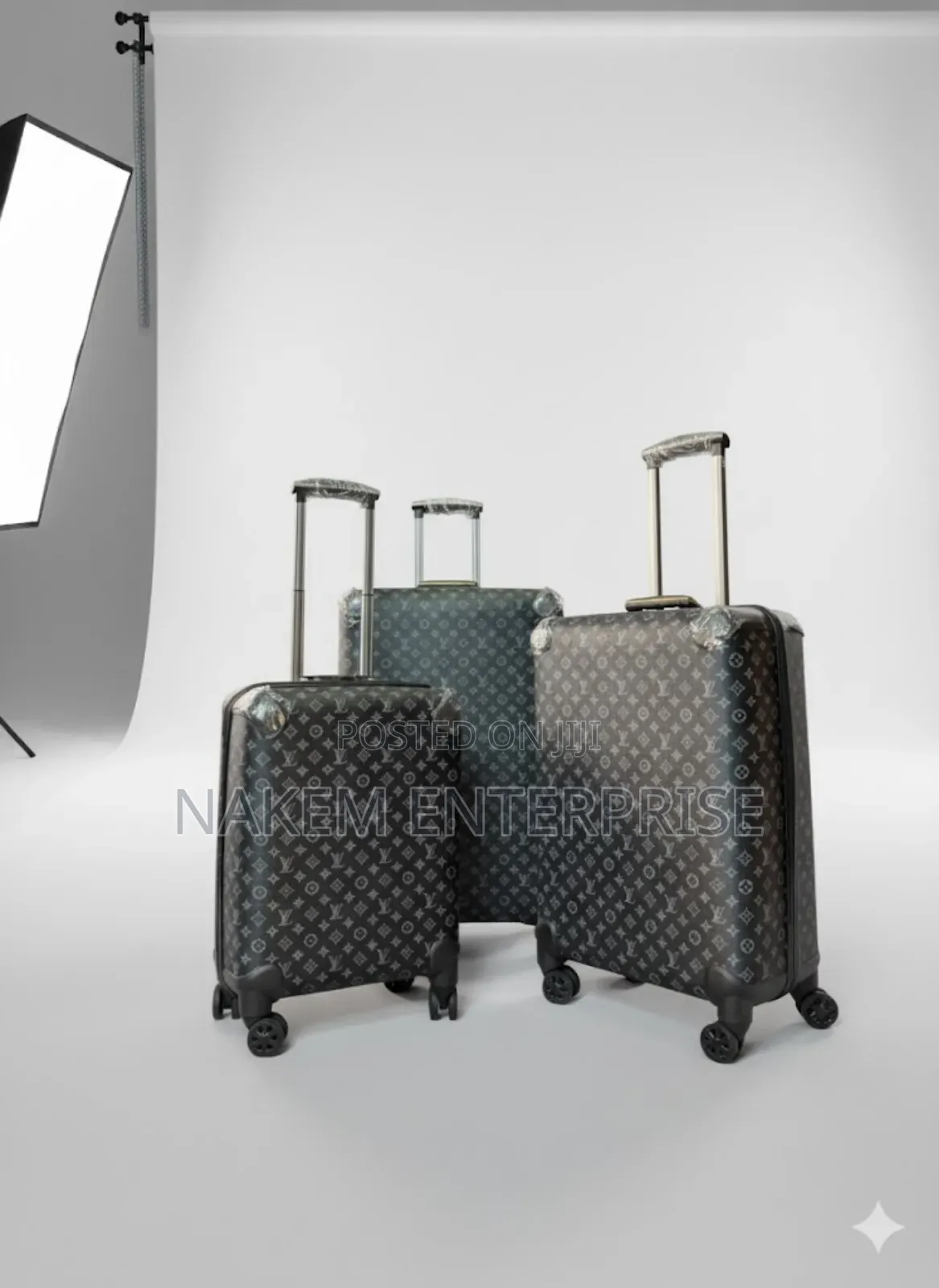 Luxurious 3pcs Exquisite Trolley Luggage With A Smooth 360 Wheels