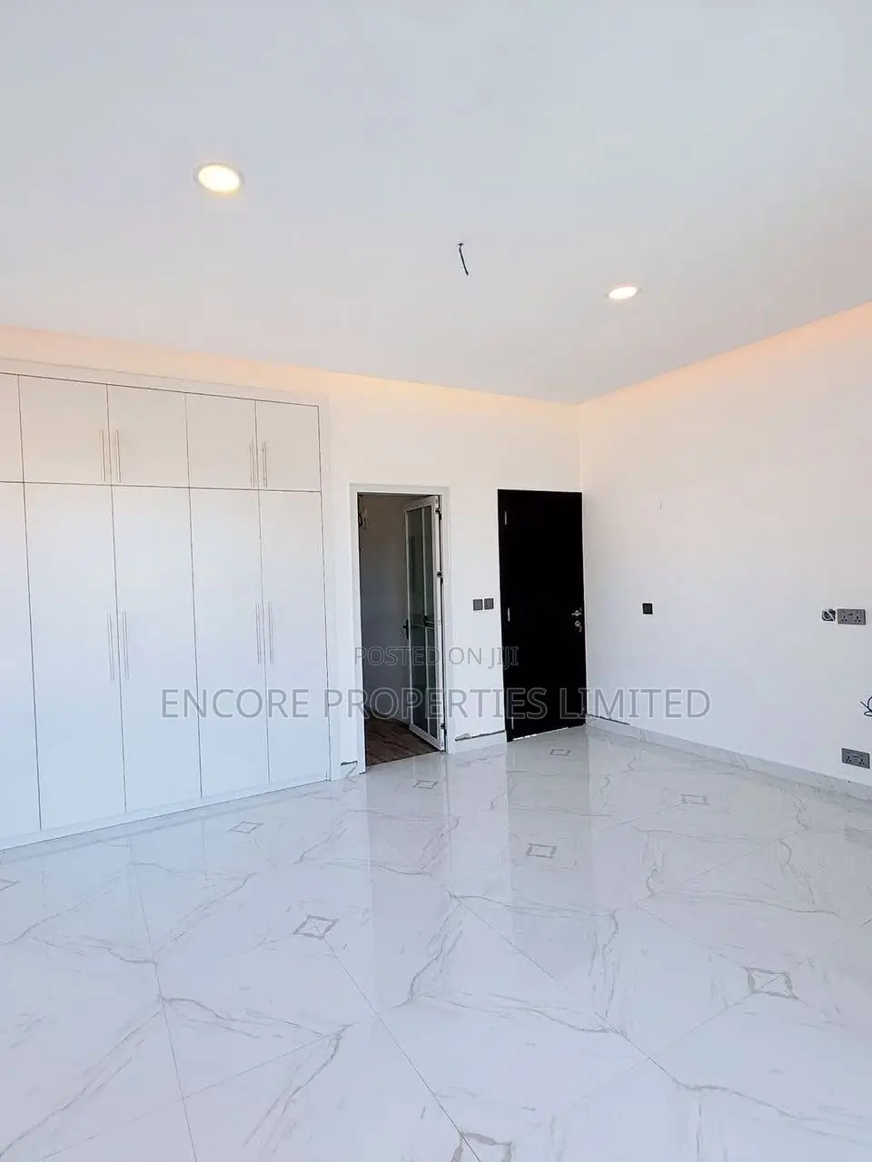 4bdrm House in Encore Properties, Baatsona Total for sale