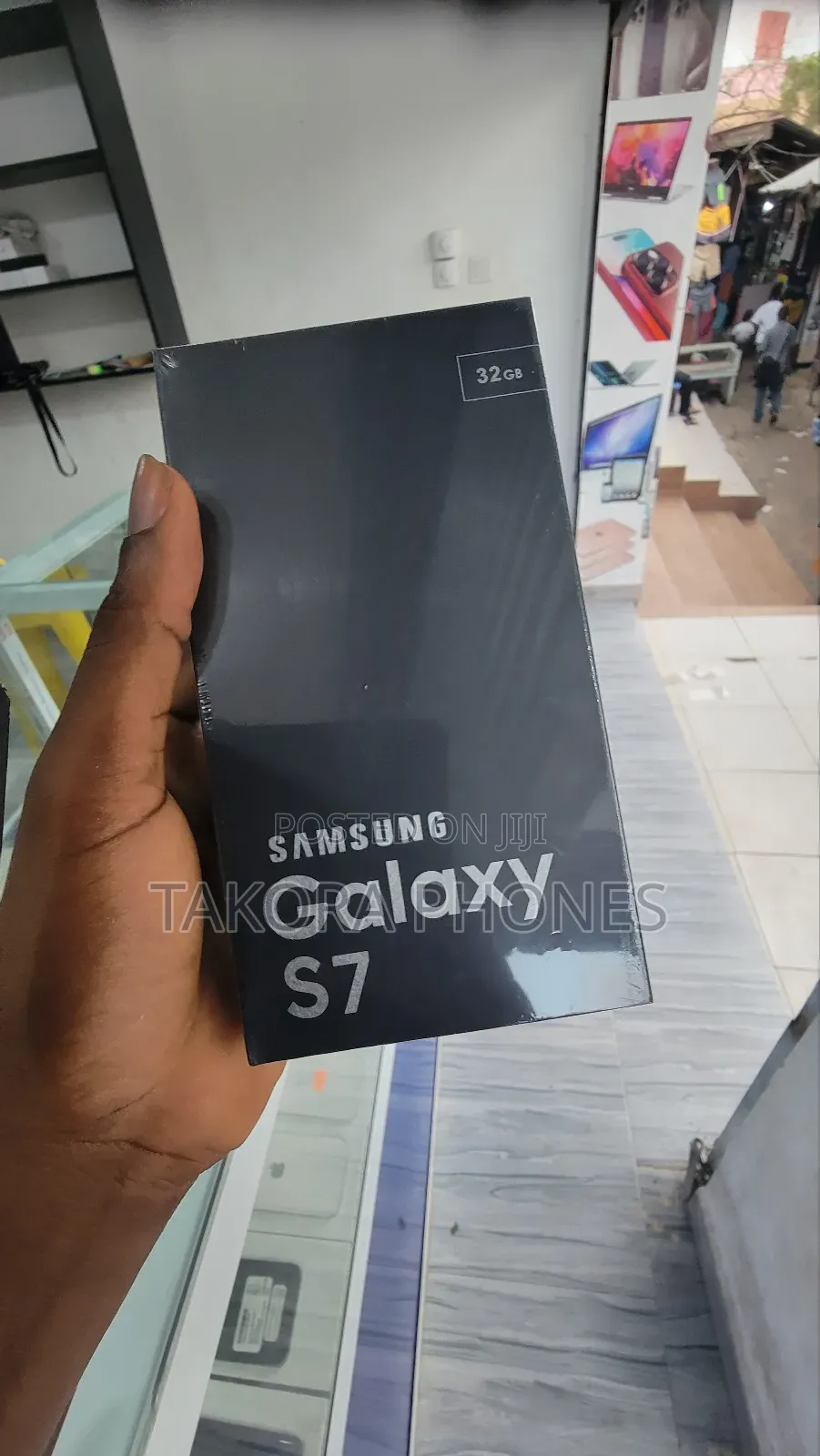 New Samsung Galaxy S7 32 GB Black