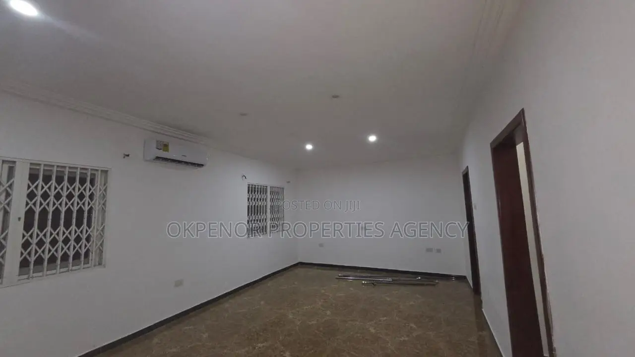 4bdrm House in Lashibi,Com18, Accra Metropolitan for rent