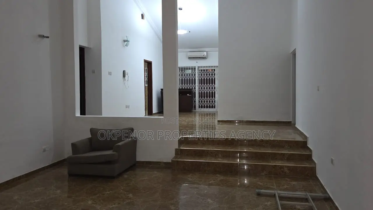 4bdrm House in Lashibi,Com18, Accra Metropolitan for rent