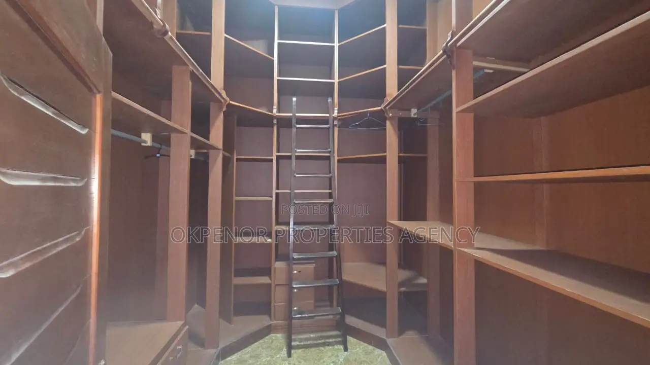 4bdrm House in Lashibi,Com18, Accra Metropolitan for rent