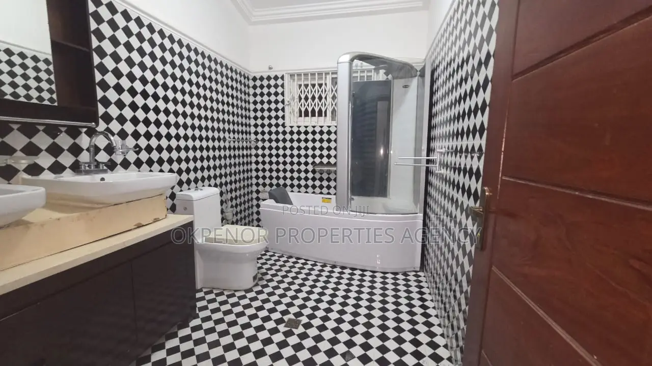 4bdrm House in Lashibi,Com18, Accra Metropolitan for rent